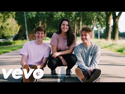 (Bossche Bollen lied) Dua Lipa - New Rules PARODIE  | SOPHIE OUSRI | JEROEN V HOLLAND | SIMON DE WIT